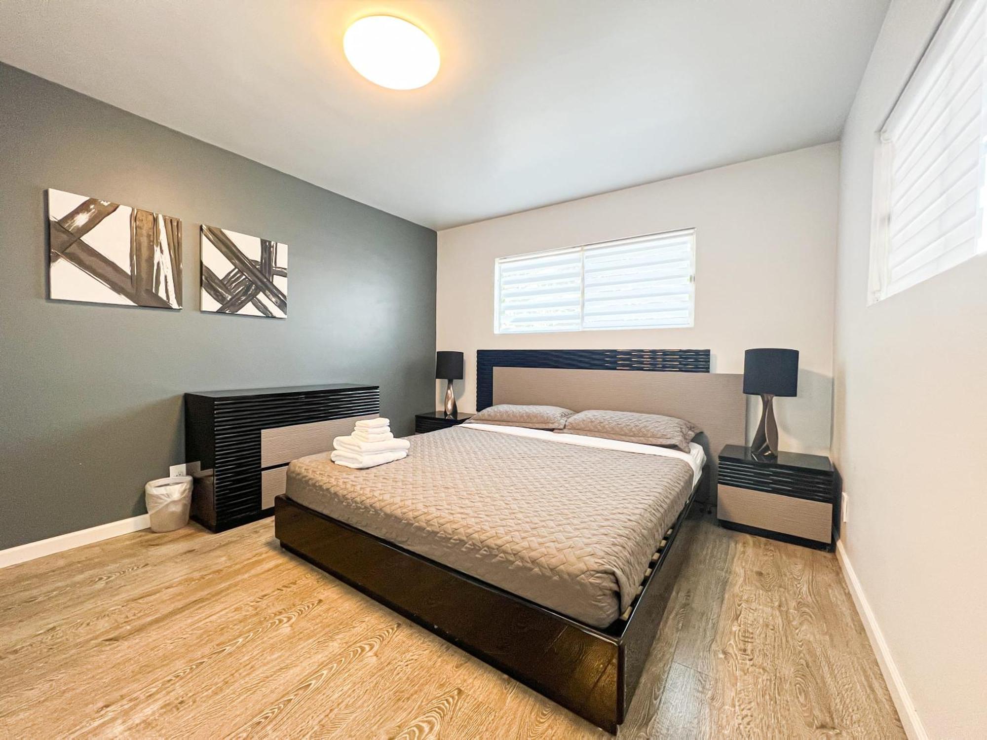 Spacious 2br Unit In An Outstanding Location Hébergement de vacances *